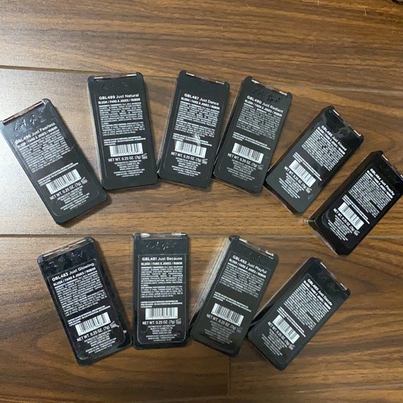 LA girl blushers - Picture 2 of 2